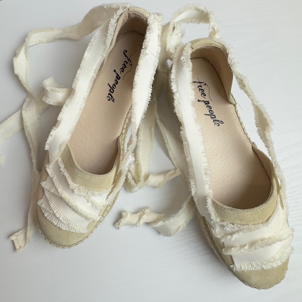Free People Beige espadrille wedge sandals with cream ankle ties - Picture 11 of 13